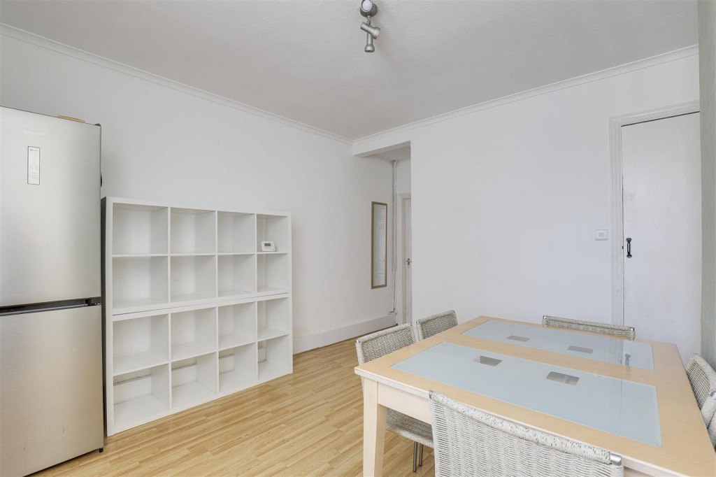 Furlong Avenue, Arnold, Nottingham, NG5 7AR