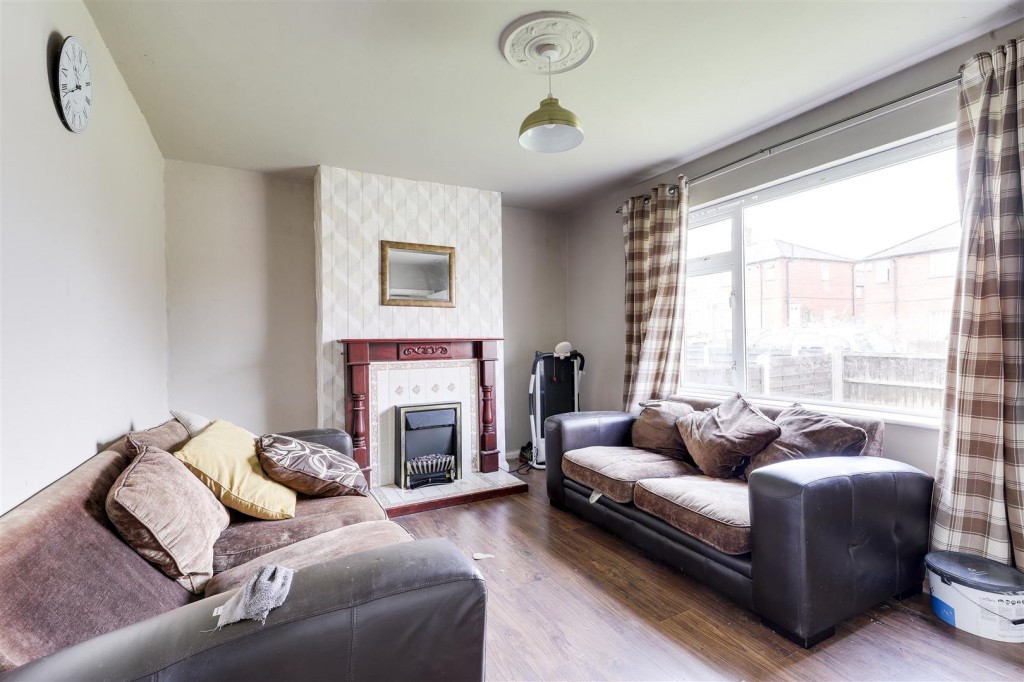 Deepdene Way, Cinderhill, Nottinghamshire, NG8 6BX