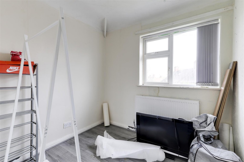 Deepdene Way, Cinderhill, Nottinghamshire, NG8 6BX