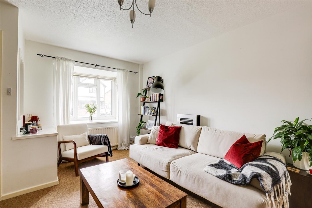 Fircroft Drive, Hucknall, Nottinghamshire, NG15 6RW