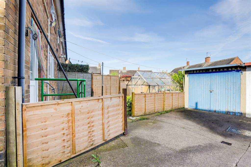 Stevenholme Crescent, Bestwood, Nottinghamshire, NG5 5JP