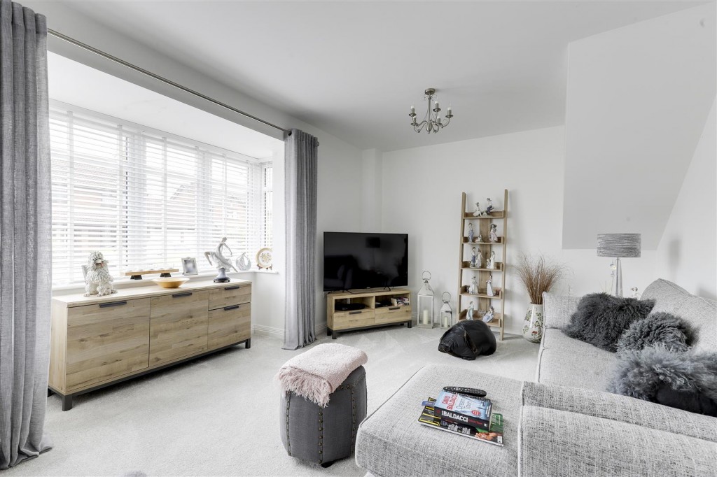Mill Field Close, Burton Joyce, Nottinghamshire, NG14 2AA