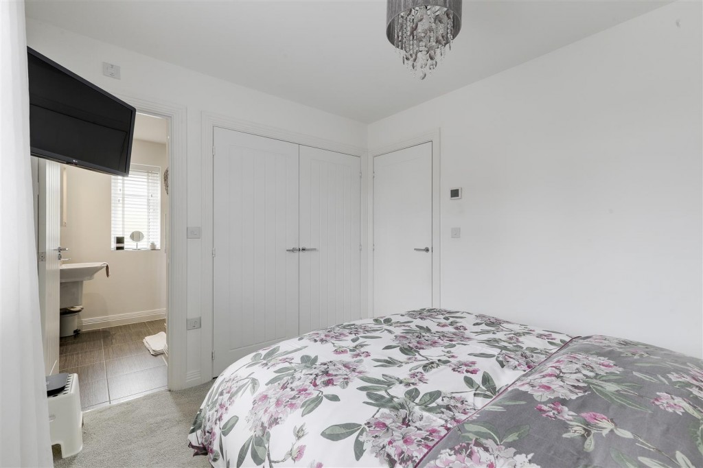 Mill Field Close, Burton Joyce, Nottinghamshire, NG14 2AA