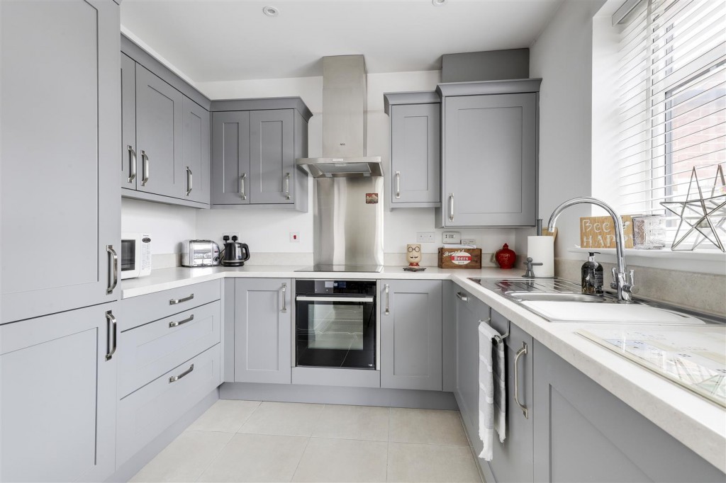 Mill Field Close, Burton Joyce, Nottinghamshire, NG14 2AA