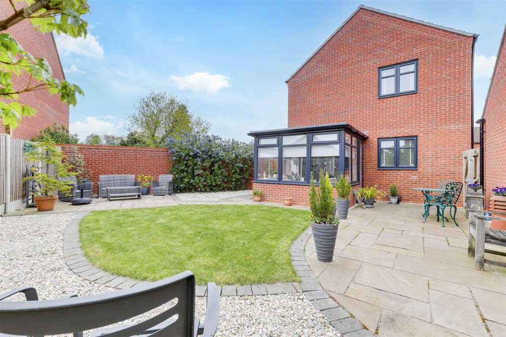 Mill Field Close, Burton Joyce, Nottinghamshire, NG14 2AA