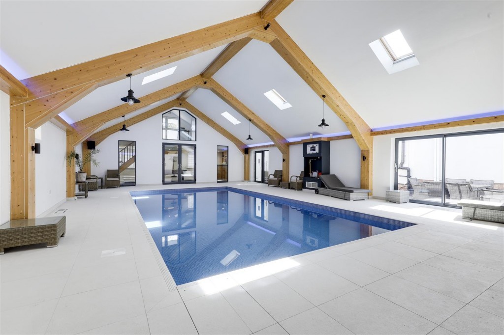 George Road, Carlton, Nottinghamshire, NG4 3AE