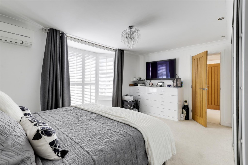 George Road, Carlton, Nottinghamshire, NG4 3AE