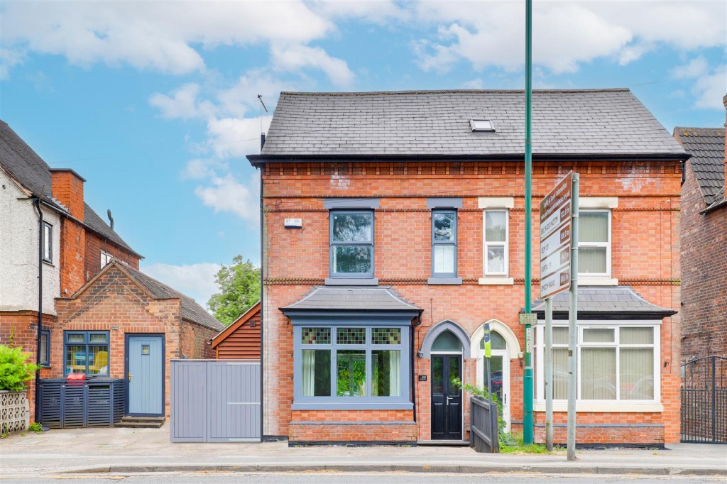 Woodborough Road, Nottinghamshire, NG3 5QQ