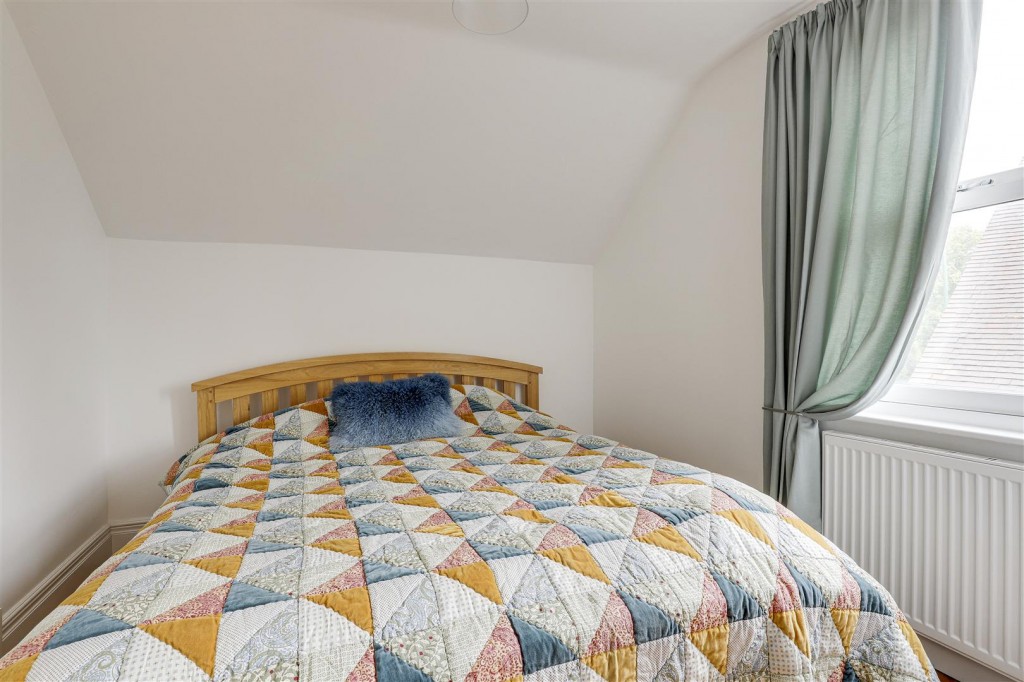 Woodborough Road, Nottinghamshire, NG3 5QQ