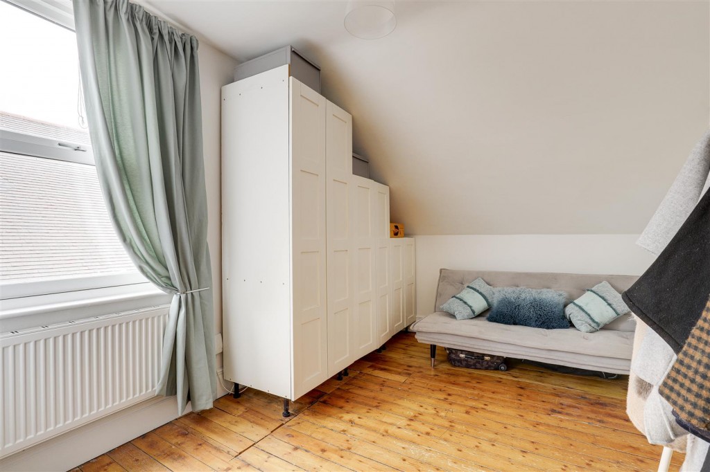Woodborough Road, Nottinghamshire, NG3 5QQ