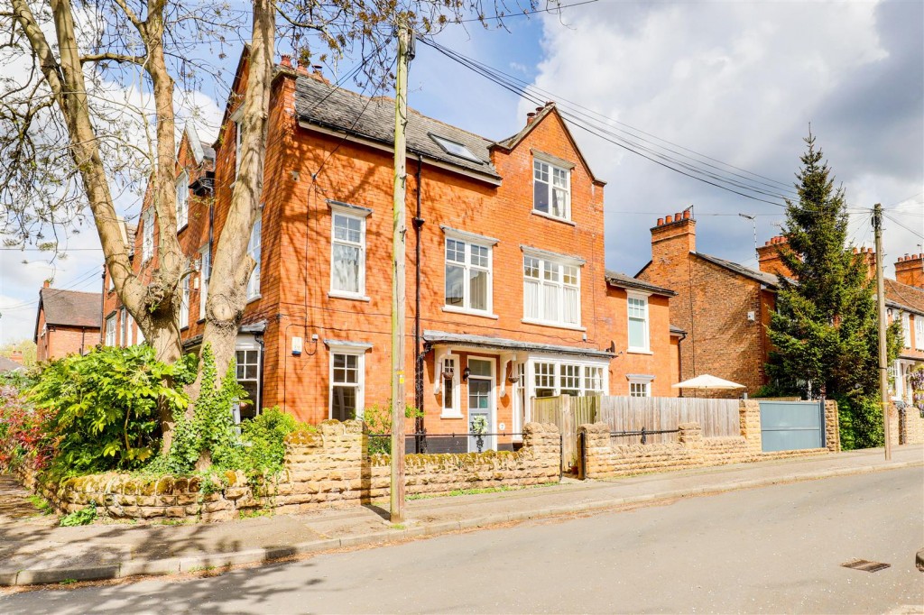 Ebers Grove, Mapperley Park, Nottinghamshire, NG3 5EA