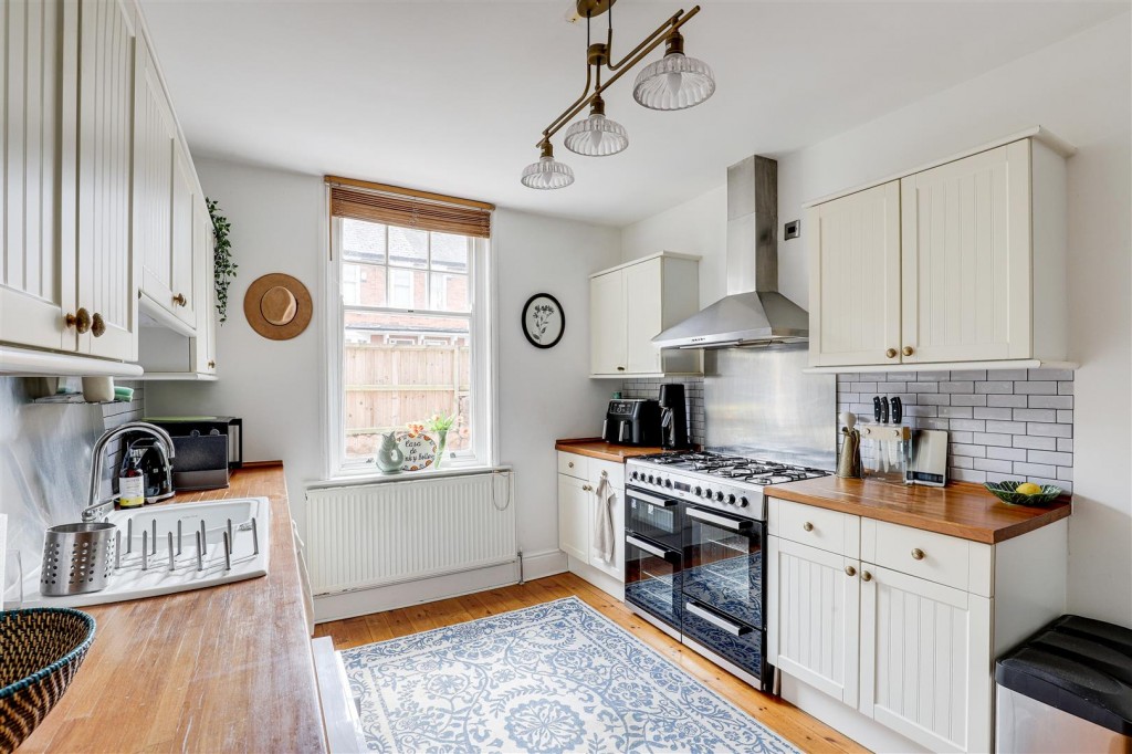 Ebers Grove, Mapperley Park, Nottinghamshire, NG3 5EA