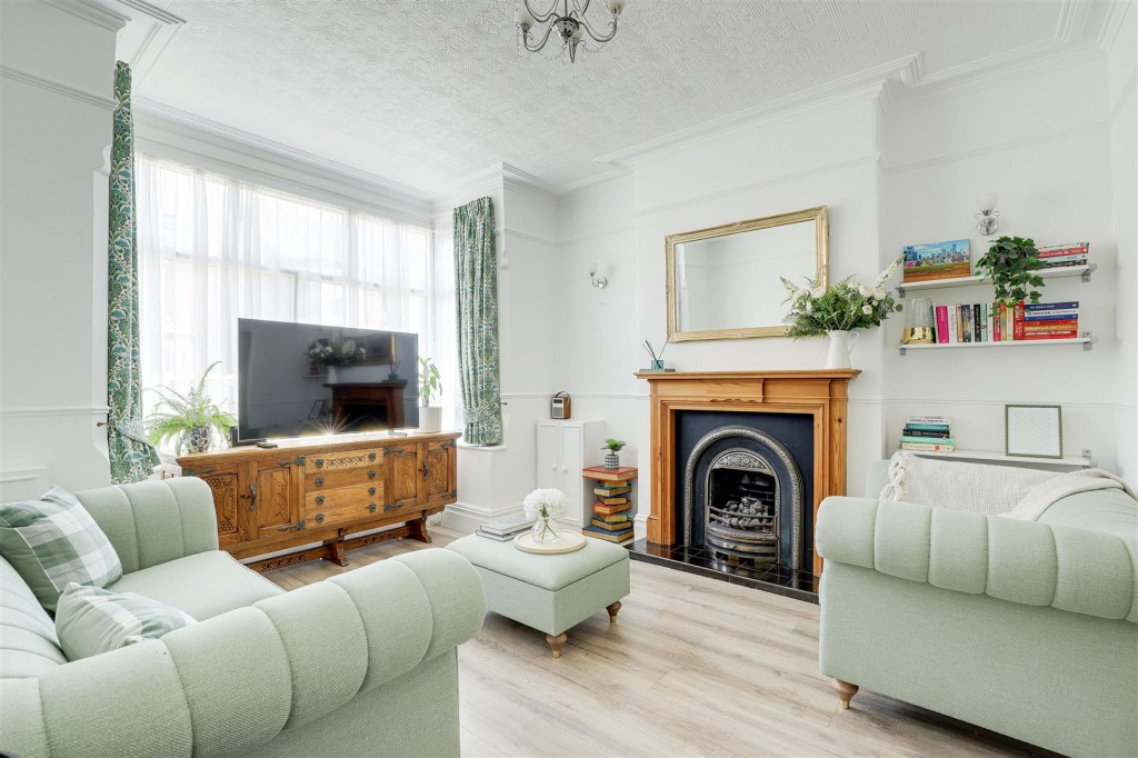 Ella Road, West Bridgford, Nottinghamshire, NG2 5GW