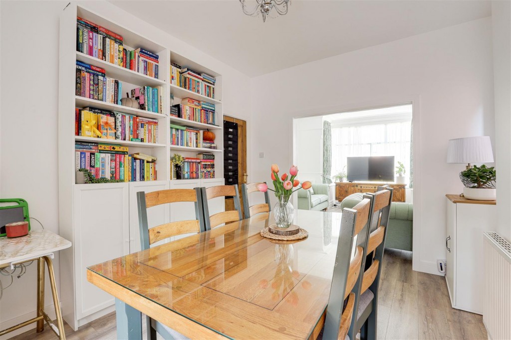Ella Road, West Bridgford, Nottinghamshire, NG2 5GW