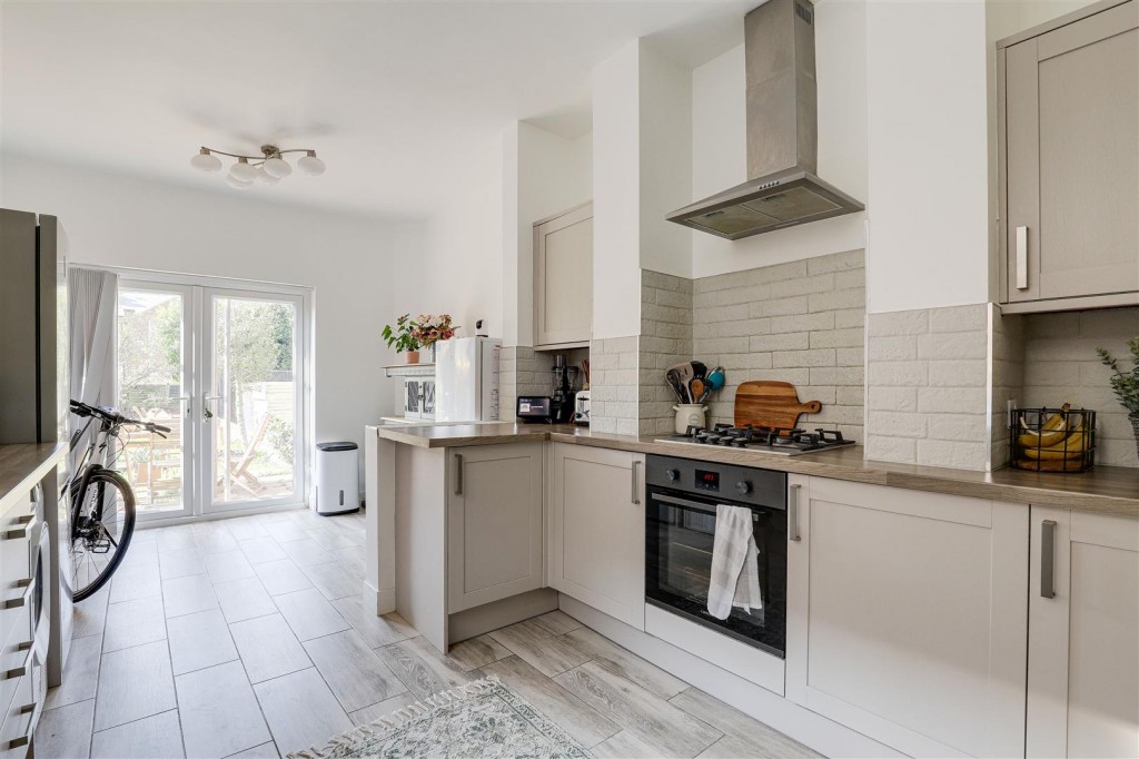Ella Road, West Bridgford, Nottinghamshire, NG2 5GW