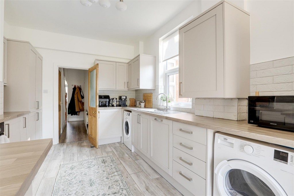 Ella Road, West Bridgford, Nottinghamshire, NG2 5GW