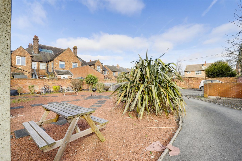 Eltham Road, West Bridgford, Nottinghamshire, NG2 5JS