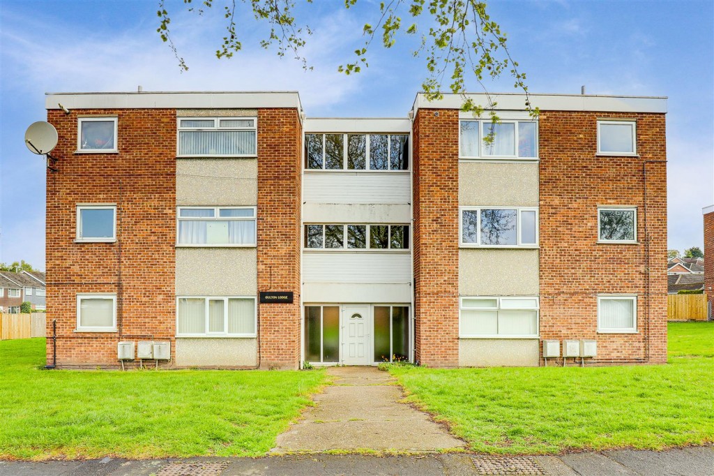 Abbotsbury Close, Rise Park, Nottinghamshire, NG5 5BY