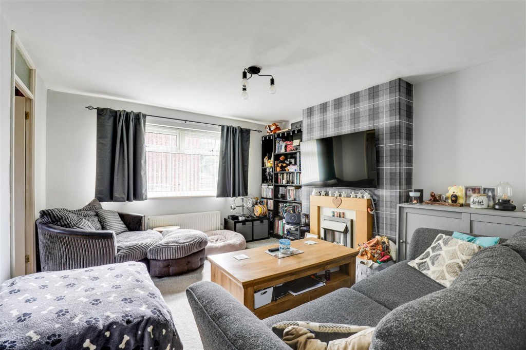 Abbotsbury Close, Rise Park, Nottinghamshire, NG5 5BY