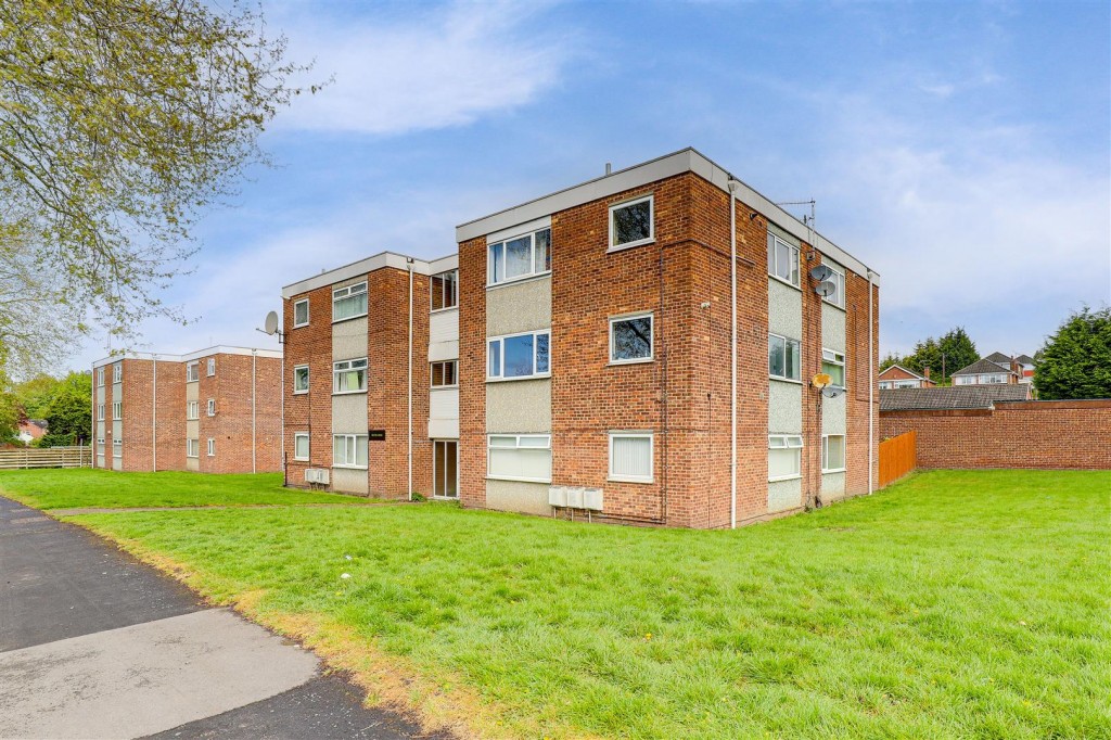 Abbotsbury Close, Rise Park, Nottinghamshire, NG5 5BY
