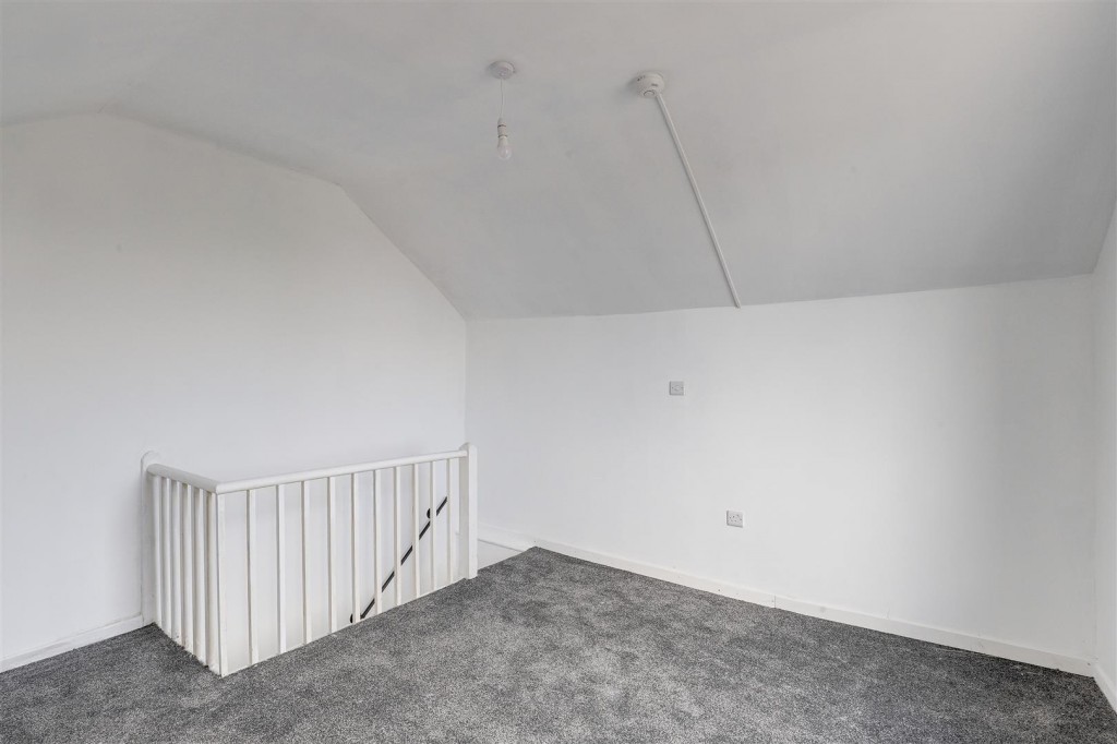 St. Albans Road, Bulwell, Nottingham, NG6 9JX