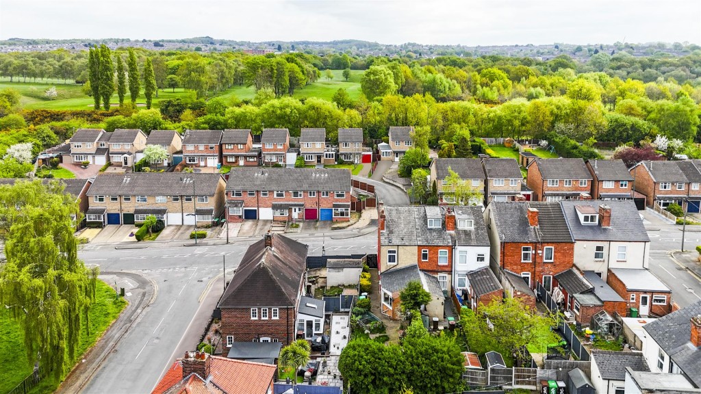 St. Albans Road, Bulwell, Nottingham, NG6 9JX