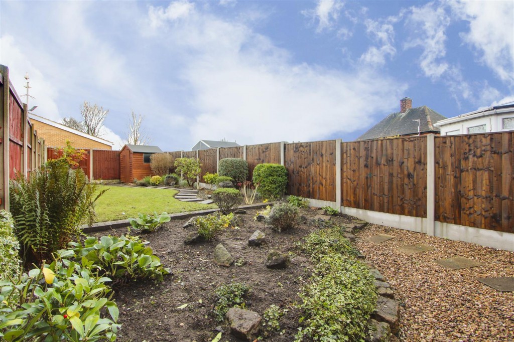 Rosecroft Drive, Daybrook, Nottinghamshire, NG5 6EH