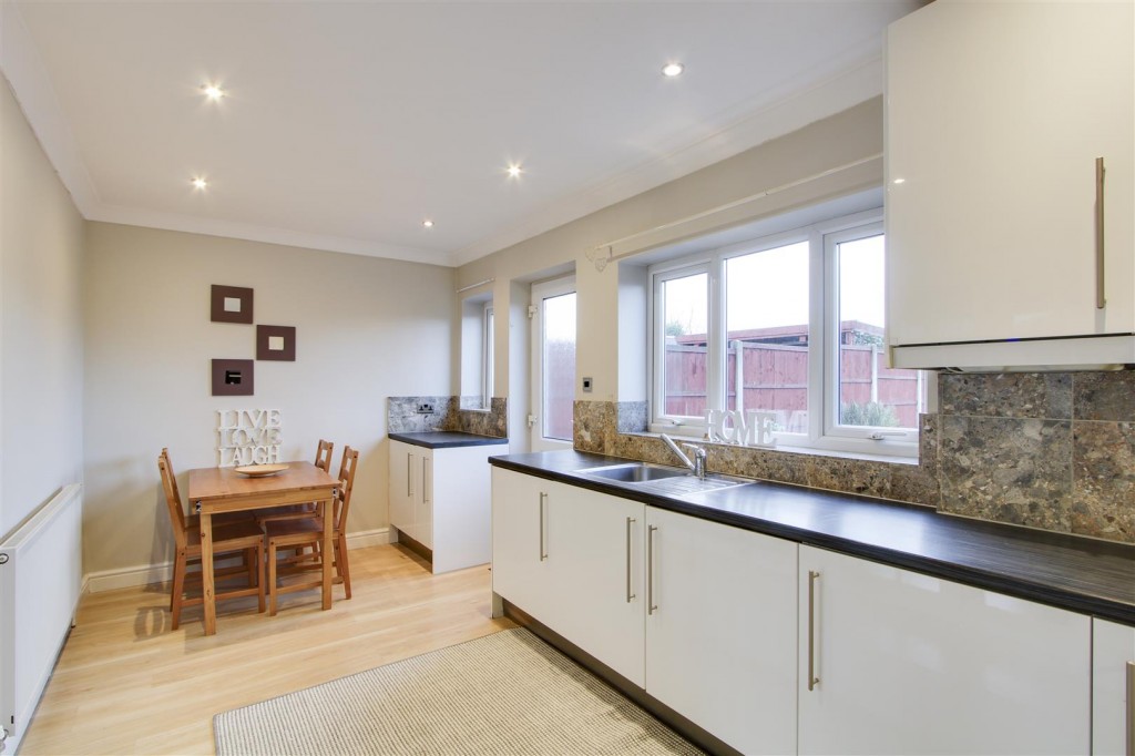 Rosecroft Drive, Daybrook, Nottinghamshire, NG5 6EH