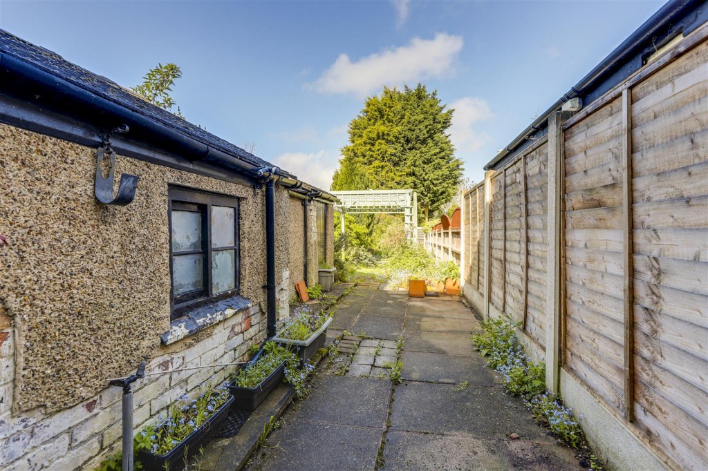 Victoria Avenue, Borrowash, Derbyshire, DE72 3HE