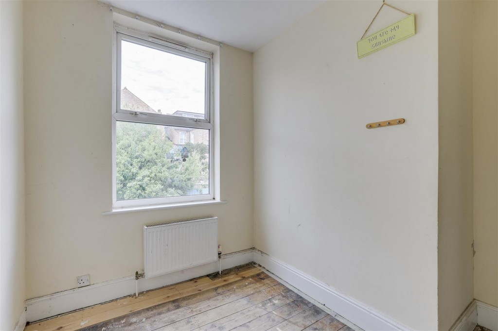 Haydn Avenue, Sherwood, Nottinghamshire, NG5 2LJ