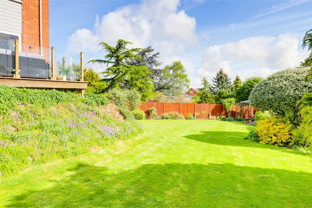 Briar Close, Keyworth, Nottinghamshire, NG12 5JR
