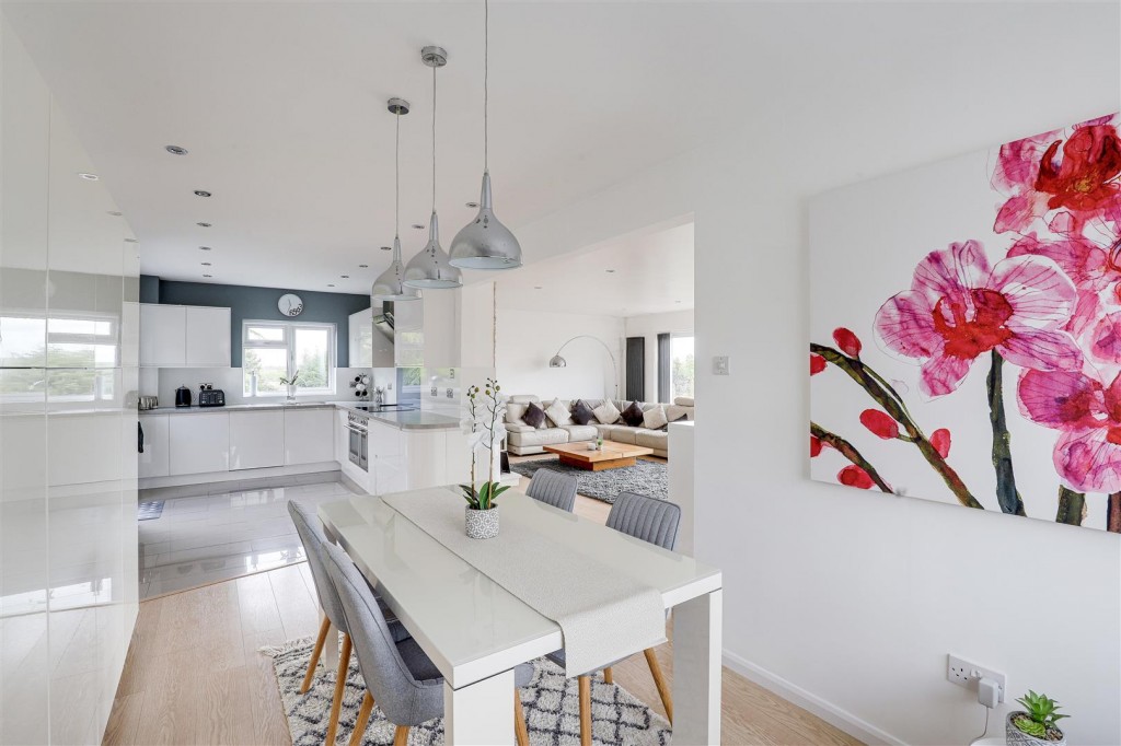 Briar Close, Keyworth, Nottinghamshire, NG12 5JR