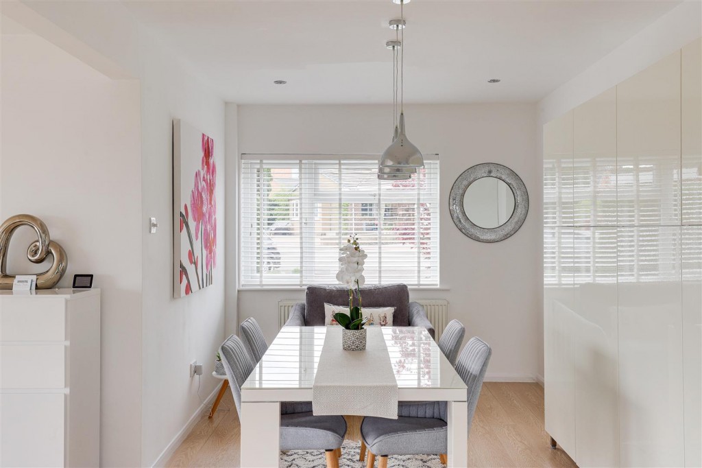 Briar Close, Keyworth, Nottinghamshire, NG12 5JR