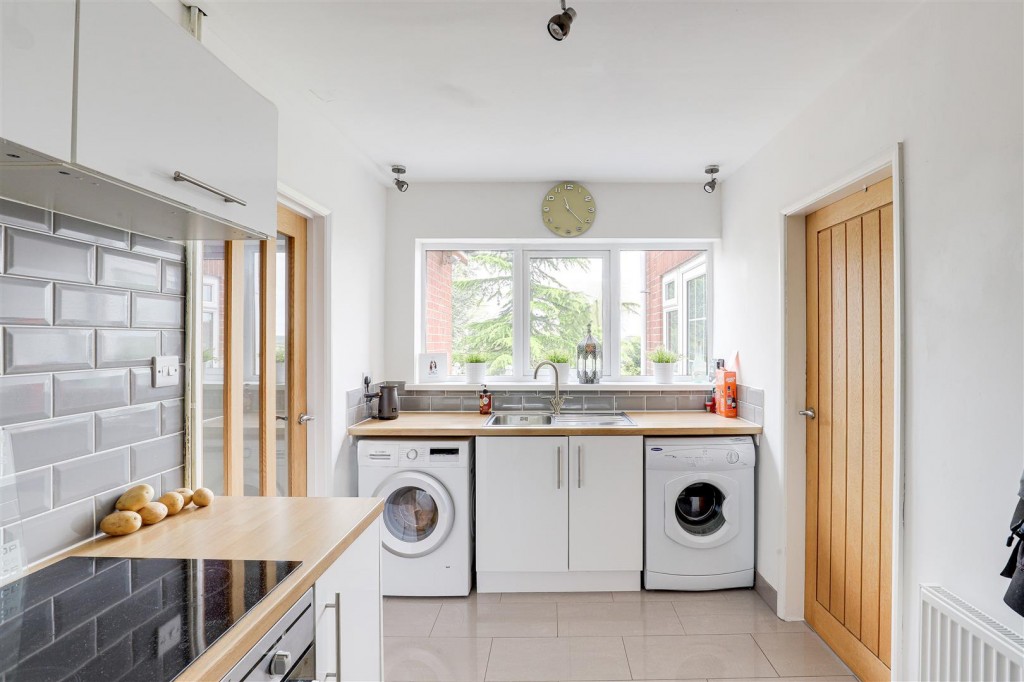 Briar Close, Keyworth, Nottinghamshire, NG12 5JR