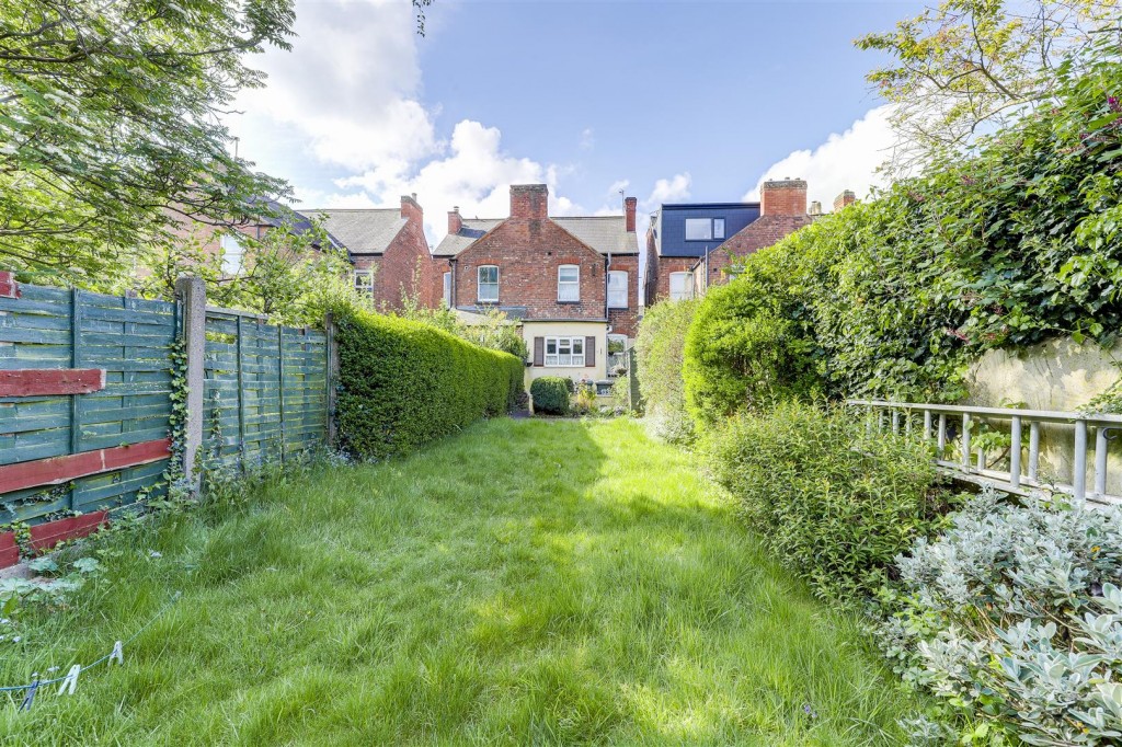 Trent Boulevard, West Bridgford, Nottinghamshire, NG2 5BN