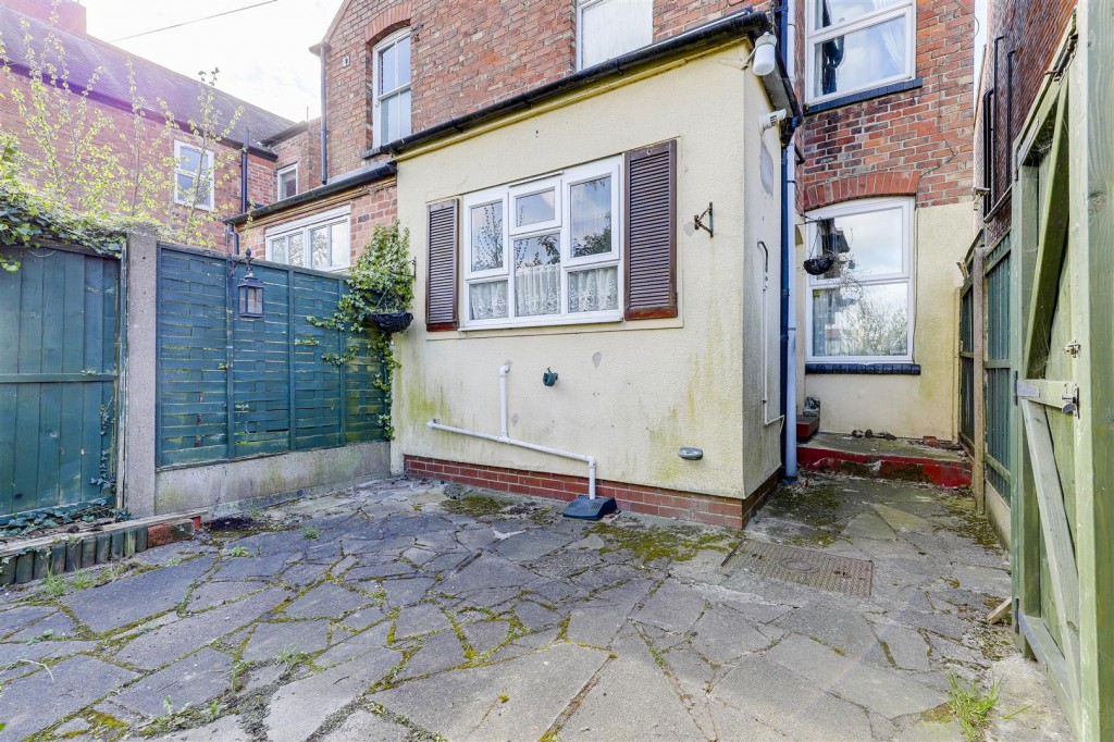 Trent Boulevard, West Bridgford, Nottinghamshire, NG2 5BN