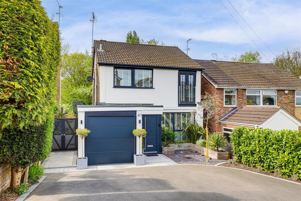 Gunthorpe Road, Gedling, Nottinghamshire, NG4 4JR