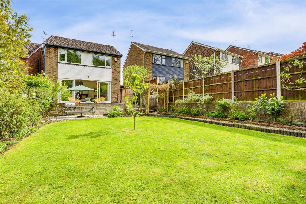 Gunthorpe Road, Gedling, Nottinghamshire, NG4 4JR