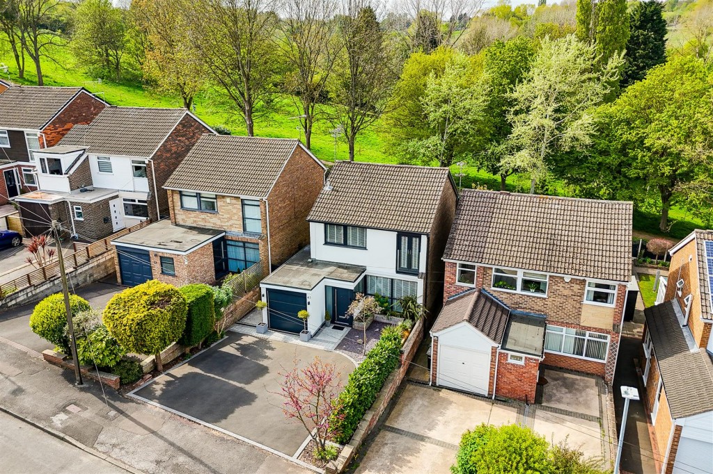 Gunthorpe Road, Gedling, Nottinghamshire, NG4 4JR