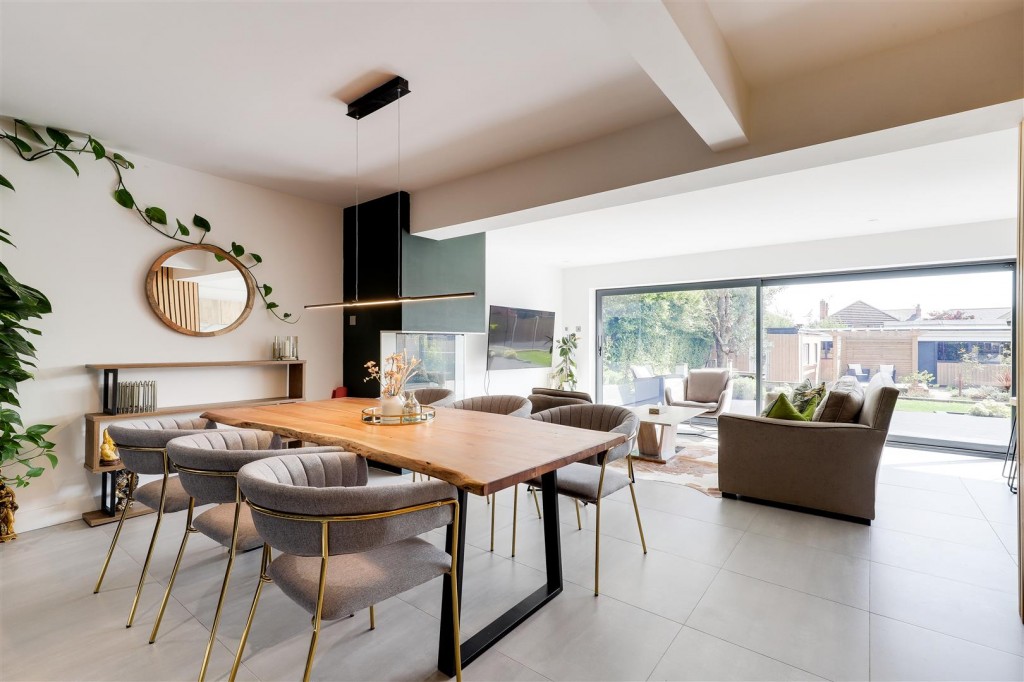 Morley Road, Mapperley, Nottinghamshire, NG3 6LL