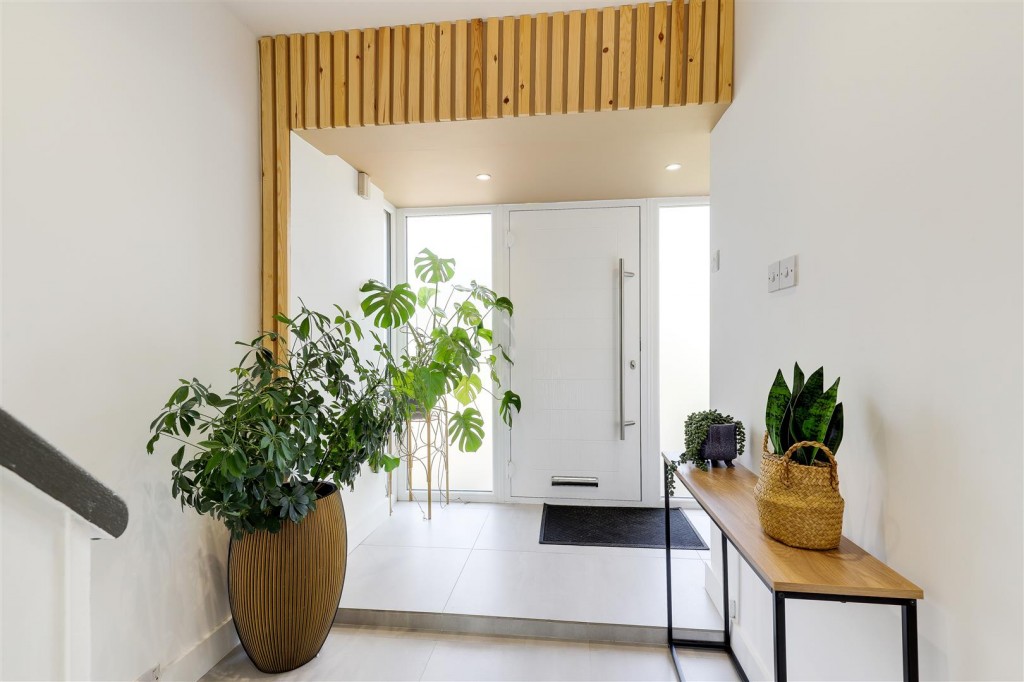 Morley Road, Mapperley, Nottinghamshire, NG3 6LL
