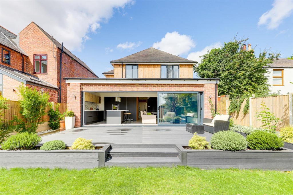 Morley Road, Mapperley, Nottinghamshire, NG3 6LL