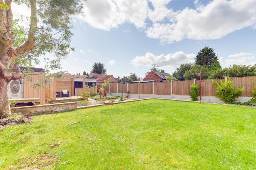 Morley Road, Mapperley, Nottinghamshire, NG3 6LL