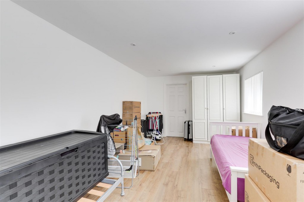 Morley Road, Mapperley, Nottinghamshire, NG3 6LL