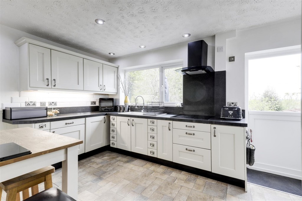 Whyburn Lane, Hucknall, Nottinghamshire, NG15 6QN