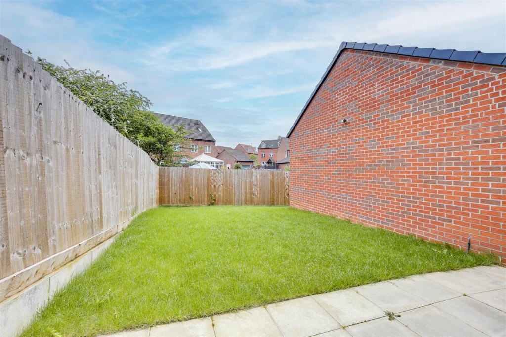 Westminster Way, Hucknall, Nottinghamshire, NG15 7HU