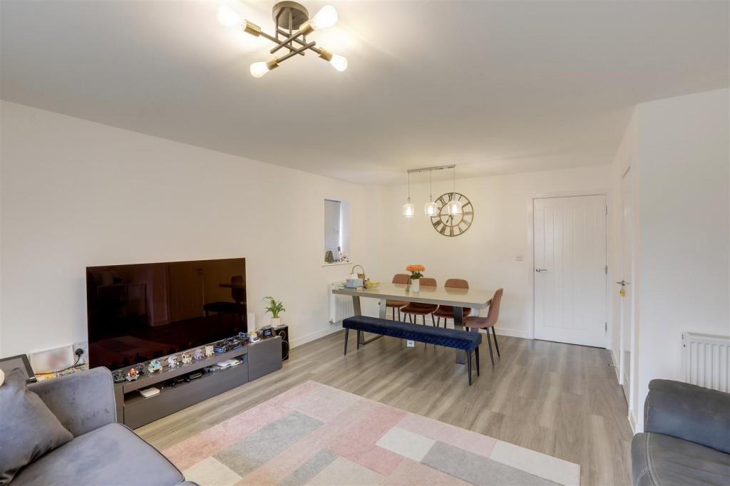 Westminster Way, Hucknall, Nottinghamshire, NG15 7HU