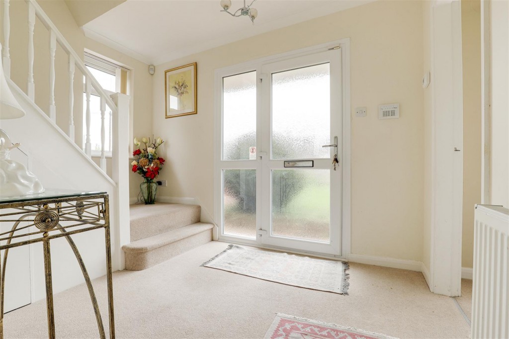 Lowlands Drive, Keyworth, Nottinghamshire, NG12 5HG