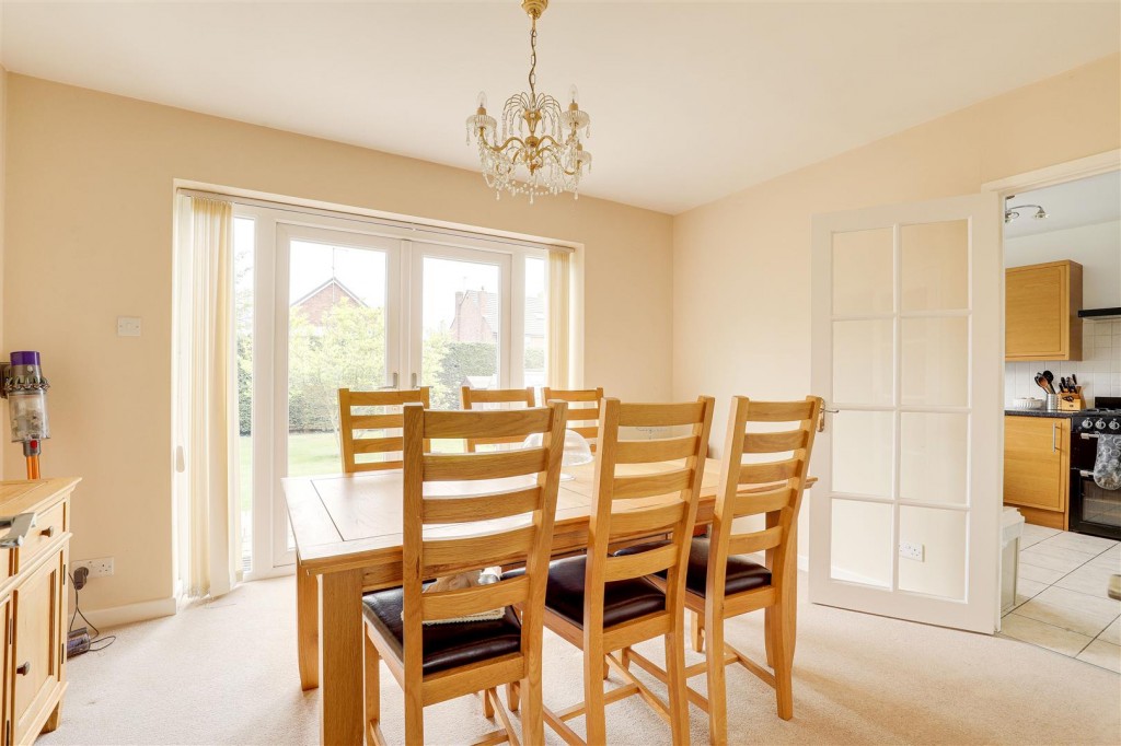 Lowlands Drive, Keyworth, Nottinghamshire, NG12 5HG