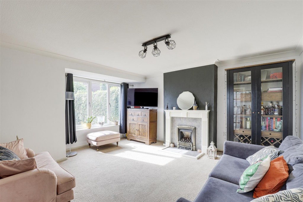 Campbell Drive, Carlton, Nottinghamshire, NG4 1RD